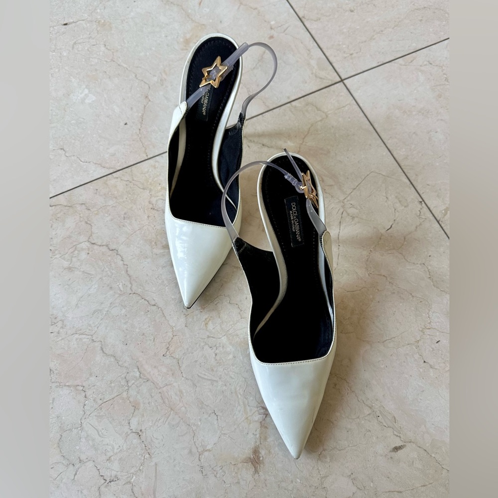 Dolce & Gabbana White Patent Leather Star Pointed Toe Sandals Heels 37.5 US 7